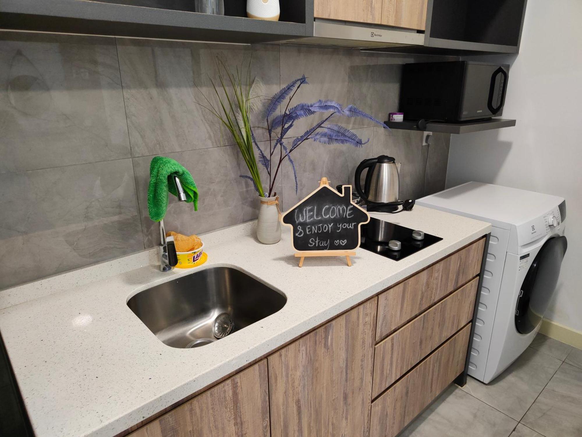 Imperio Homestay Private Bathtub Melaka Town - Near Jonker Street Εξωτερικό φωτογραφία